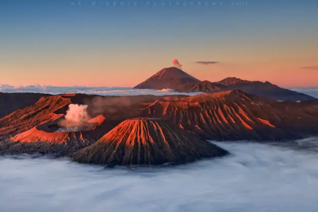Вулкан Бромо: один из самых красивых огнедышащих кратеров мира