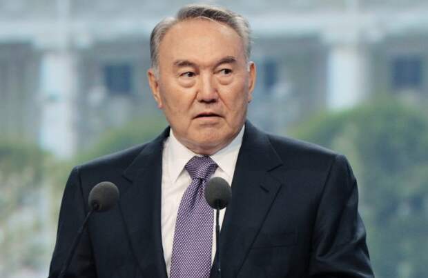 Назарбаев хочет проложить «великий яблочный путь» через Россию в Польшу