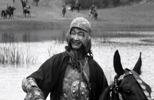 Роль Едигея в фильме «Андрей Рублев» (1966) сыграл киргизский актер Болот Бейшеналиев Роль Едигея в фильме «Андрей Рублев» (1966) сыграл киргизский актер Болот Бейшеналиев