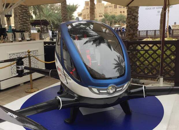 Первые летающие автомобили могут появится в Дубае