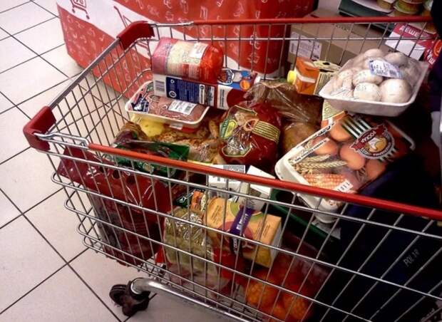 Диетолог перечислила пять главных продуктов, вызывающих целлюлит