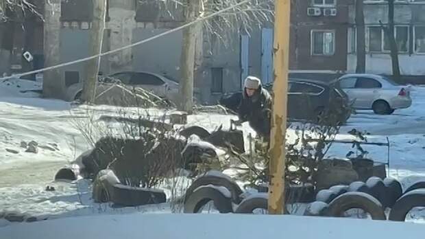 Это всё происходит в Ханженково, и меня уже реально трясёт.