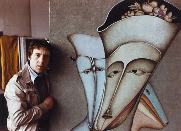 В. Высоцкий на фоне картины «Метафизический бюст» в мастерской художника М. Шемякина в Париже. 1975 г. история, люди, факты