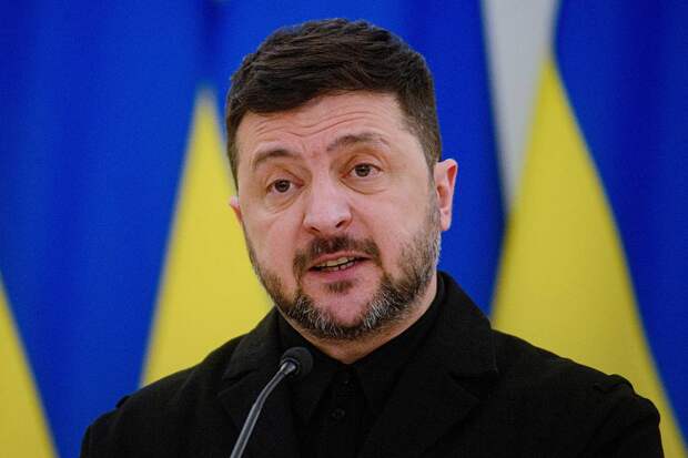 Зеленский анонсировал новые удары по России в годовщину СВО