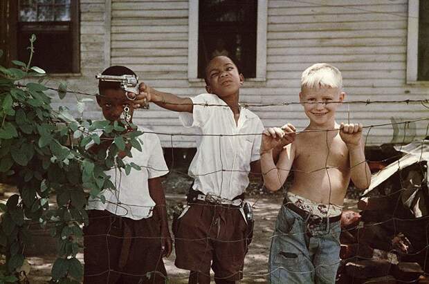 29. Мальчики из Алабамы, 1956 г. 20 век, 20 век в цвете, 50-е, 50-е года, жизнь в Америке, жизнь в сша, старые фотографии, сша