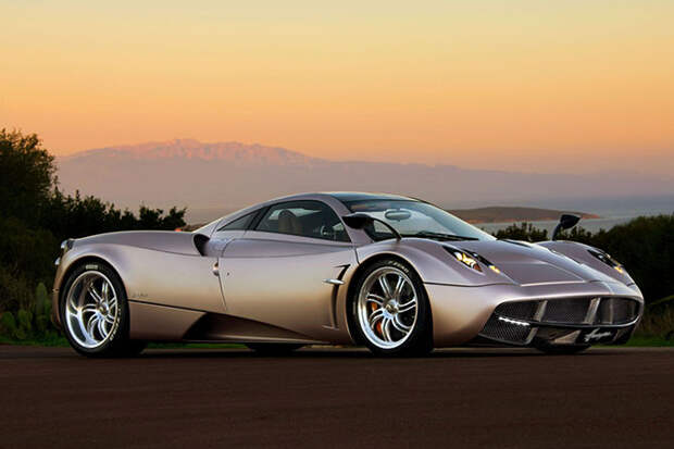 10 самых быстрых авто в мире