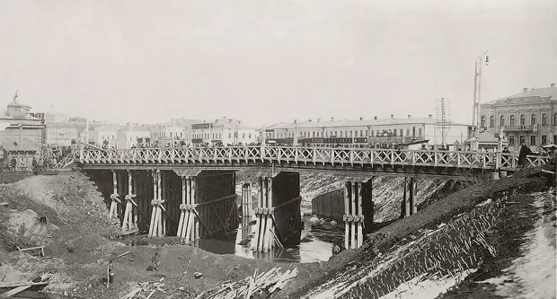 Строительство нового Базарного моста