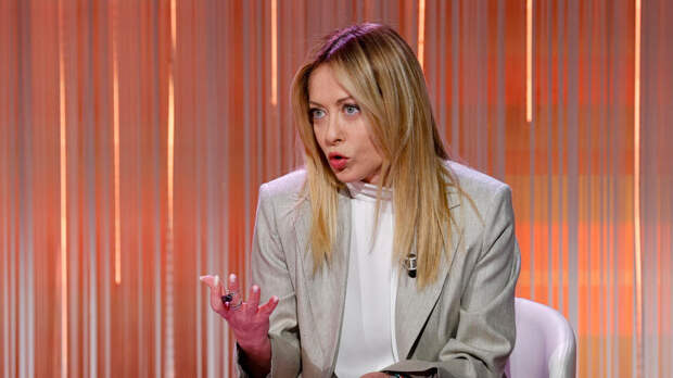 Трамп раскритиковал Мелони после слов в защиту папы римского