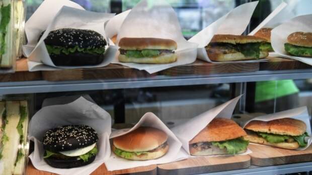 Гастроэнтеролог исключил вред фастфуда для здоровья детей: «Это обычная еда»