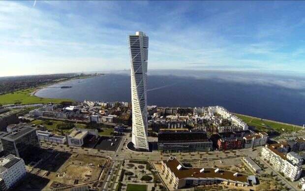 9_turning-torso_2