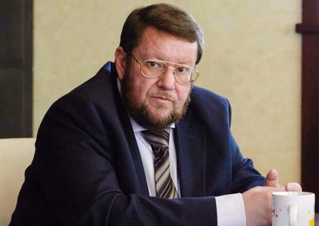 Политолог Евгений Сатановский откровенно о российских чиновниках.