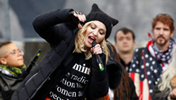 Певица Мадонна во время Женского марша. 21 января 2017
