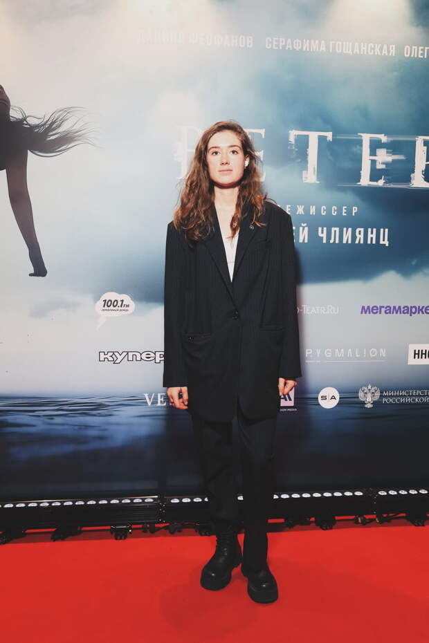 Русское ненастье: Ирина Розанова, Алёна Бабенко и Гарик Сукачёв