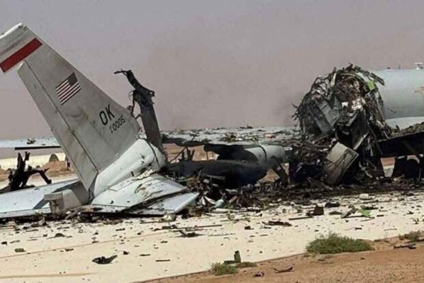 TNI: Потеря самолета E-3 свидетельствует о провале ВС США