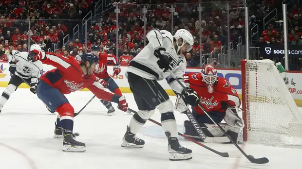 «Вашингтон» с Овечкиным проиграл «Лос-Анджелесу» в матче НХЛ