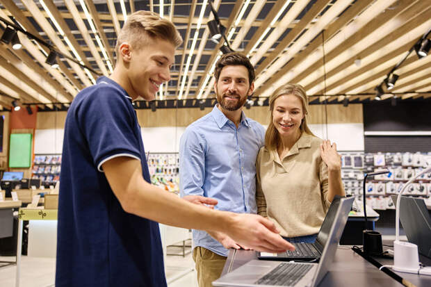 Аналитик Муртазин: с апреля электроника в России подорожает минимум на 10%