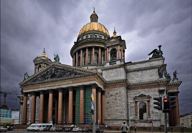 Многострадальный Исаакиевский Собор. Как строили символ Петербурга