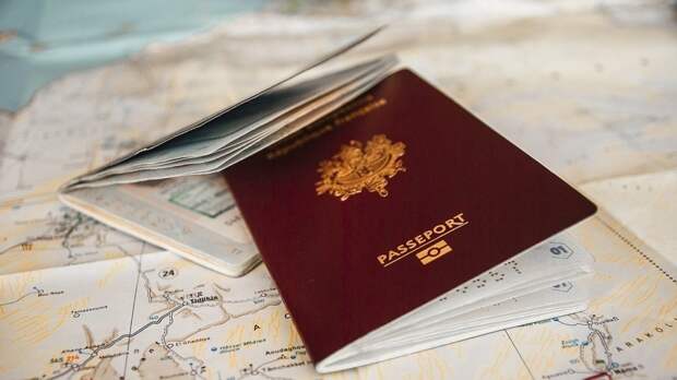 Въезжающим в РФ иностранным туристам могут упростить получение визы