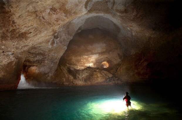Самая глубокая в мире пещера (29)
