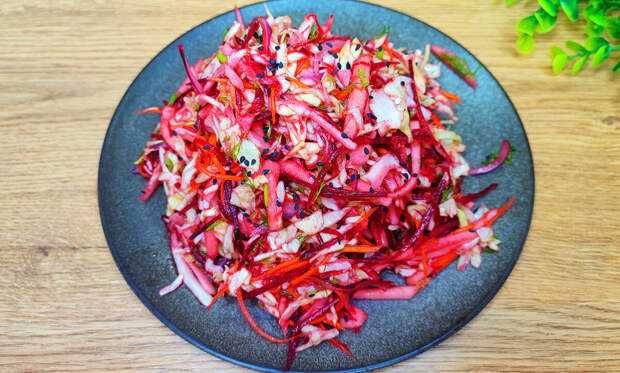 Удачный рецепт салата "Богатырь", готовлю его круглый год из доступных продуктов. Сколько не сделай, всегда мало (делюсь)