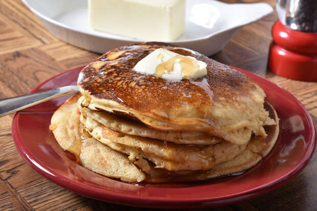 Тренер Бахтурина: 2–3 блина обойдутся минимум в час бодрой ходьбы