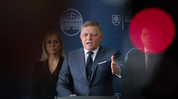 Переживший покушение премьер Словакии Фицо: ненависти к нападавшему нет