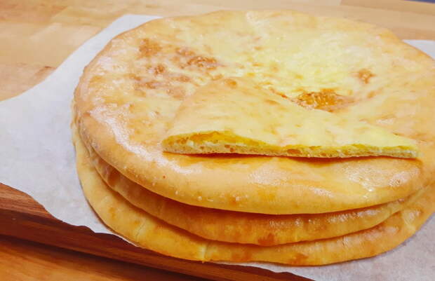 Хачапури по-грузински с сыром
