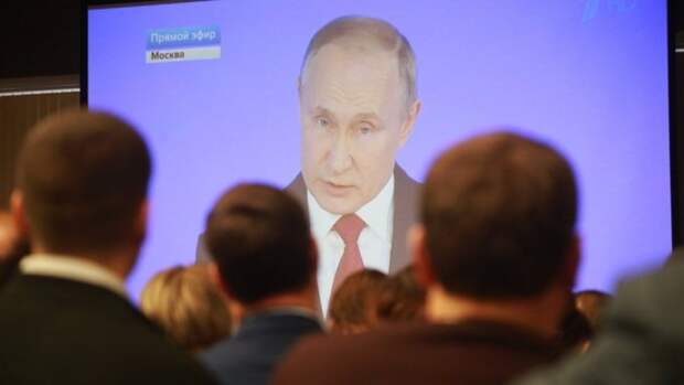 Владимир Путин дал российское гражданство правнуку Льва Толстого