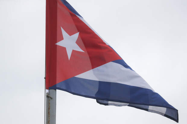 Стало известно об отсутствии связи вошедшего в территориальные воды Кубы катера с ВМС США