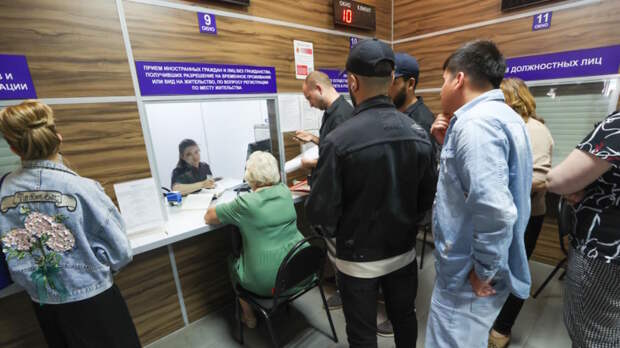 Для иностранцев продлен срок, чтобы узаконить пребывание в России