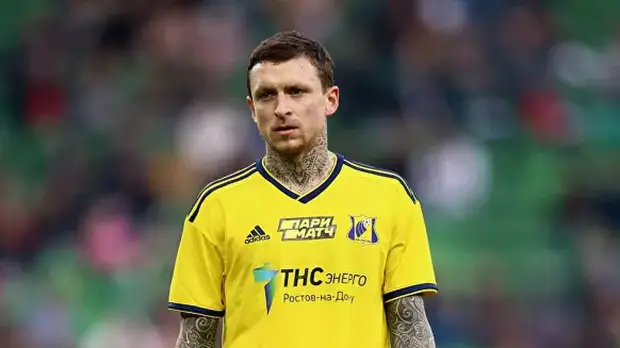 Мамаев получил жёлтую карточку в матче с «Краснодаром»