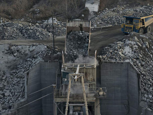 На Украине решили продать титановые рудники попавшего под санкции бизнесмена