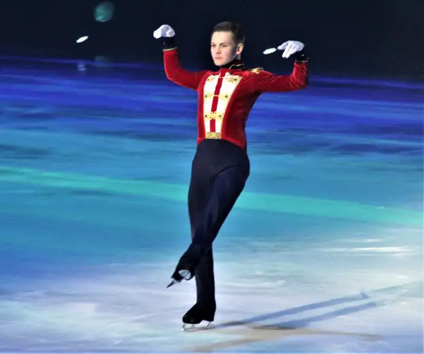 Ледовое шоу "Влюбленные в фигурное катание"