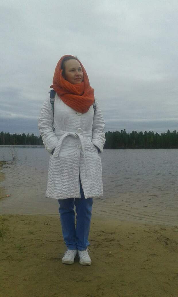 Я выглядела приблизительно так. Только были шапка, ботинки другие джинсы. И, конечно же, спровоцировала.