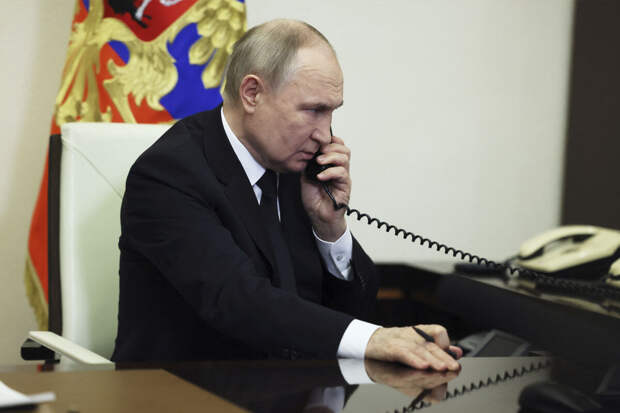 Песков сообщил, что Путин сегодня проведет международный телефонный разговор