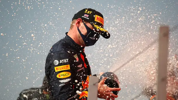 Победа Ферстаппена и юбилейная гонка Квята: чем завершился Гран-при 70-летия «Формулы-1»