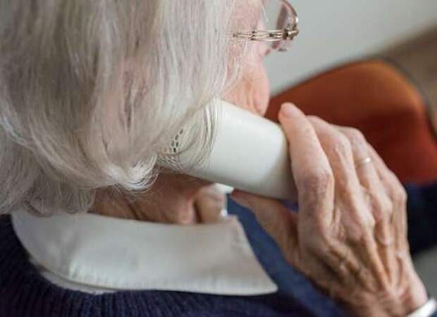 Пенсионерка из Тольятти стала жертвой мошенников и помогла им обобрать другую бабушку