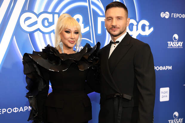 «А что ты прикрываешь? Ой-ой-ой!»: Сергей Лазарев высмеял Леру Кудрявцеву