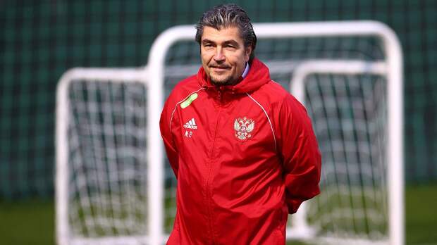 Писарев вспомнил диалог со Стоичковым: «Вы что с полем сделали? Вскопали, чтобы мы не могли мяч остановить?»