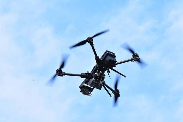 Неопознанные дроны заметили над военной базой, где живут Рубио и Хегсет