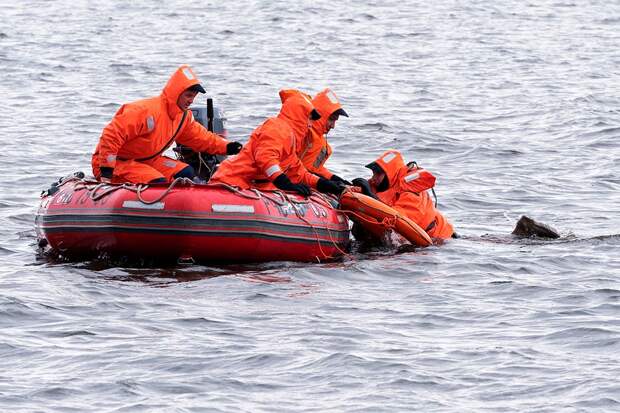 Завершились испытания нового рабоче-спасательного костюма для ВМФ России