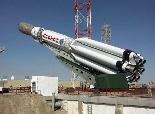 Сравниваем запущенные ракеты - нашу "Ангару-А5" и "Фалькон" Илона Маска
