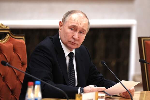 Путин получил большой подарок от EC: Украину выгнали с рынков зерна