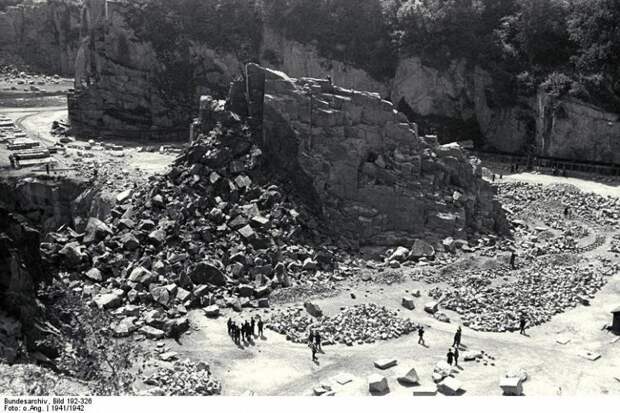 История концлагеря Маутхаузен и его лестницы 123, история