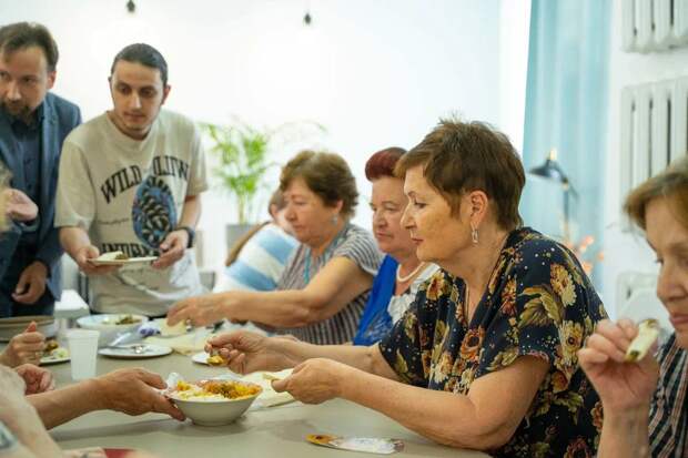 10 кулинарных мастер-классов по приготовлению национальных блюд проведут Волонтёры Победы в преддверии Дня России