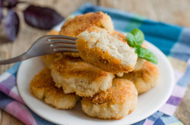 Рыбные котлеты ничуть не уступают по вкусу мясным. Рыбные котлеты ничуть не уступают по вкусу мясным.