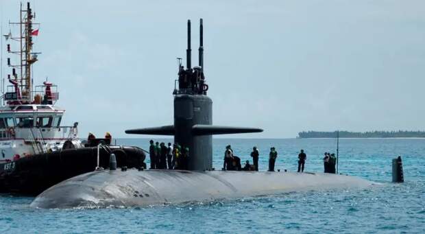 «Для демонстрации силы»: ВМС США отправили на Кубу атомную субмарину USS Helena