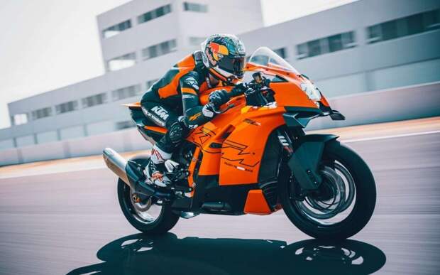 К началу мотосезона: в РФ официально привезут две крутые модели