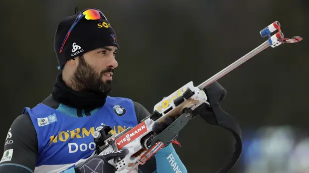 Юрист рассказала, мог ли Фуркад лишиться работы за поддержу российских спортсменов