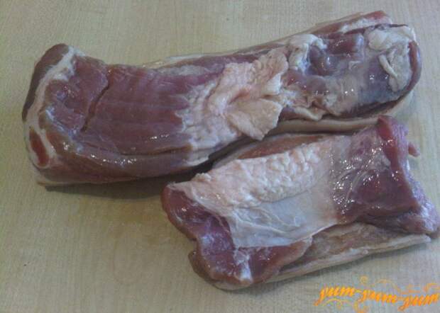 берем хороший мясной кусочек сала